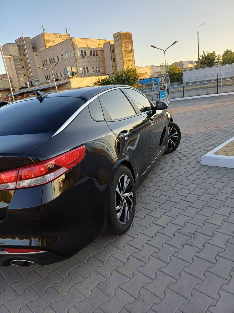 Kia Optima - фото 19