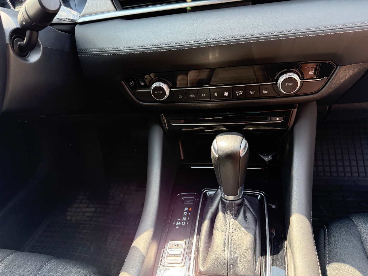 Mazda 6 - фото 9