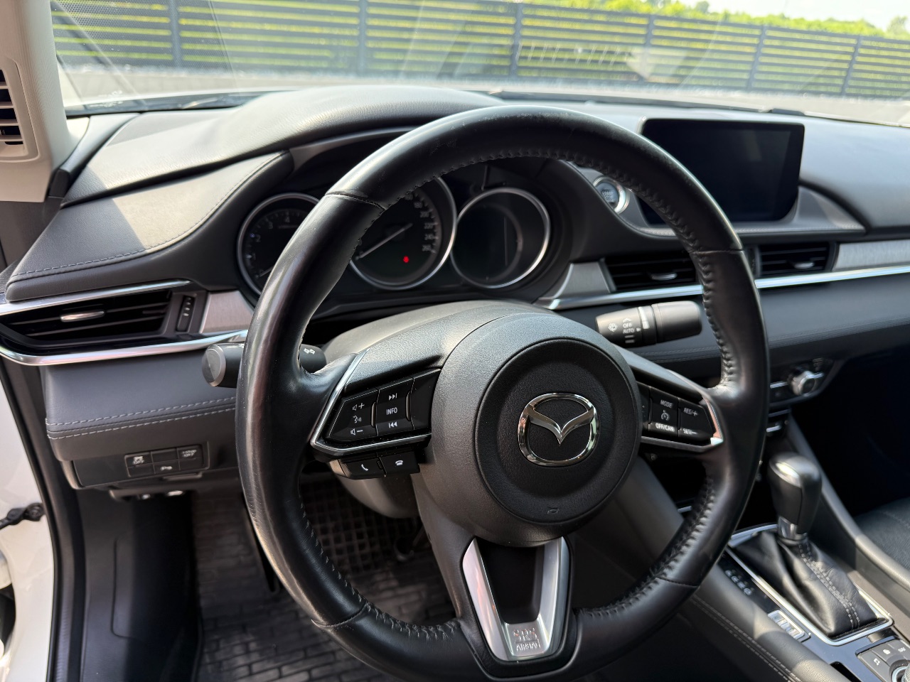 Mazda 6 - фото 7