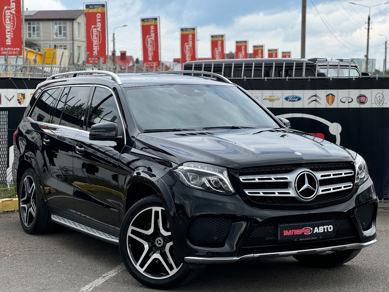 Mercedes-Benz GLS - фото 6
