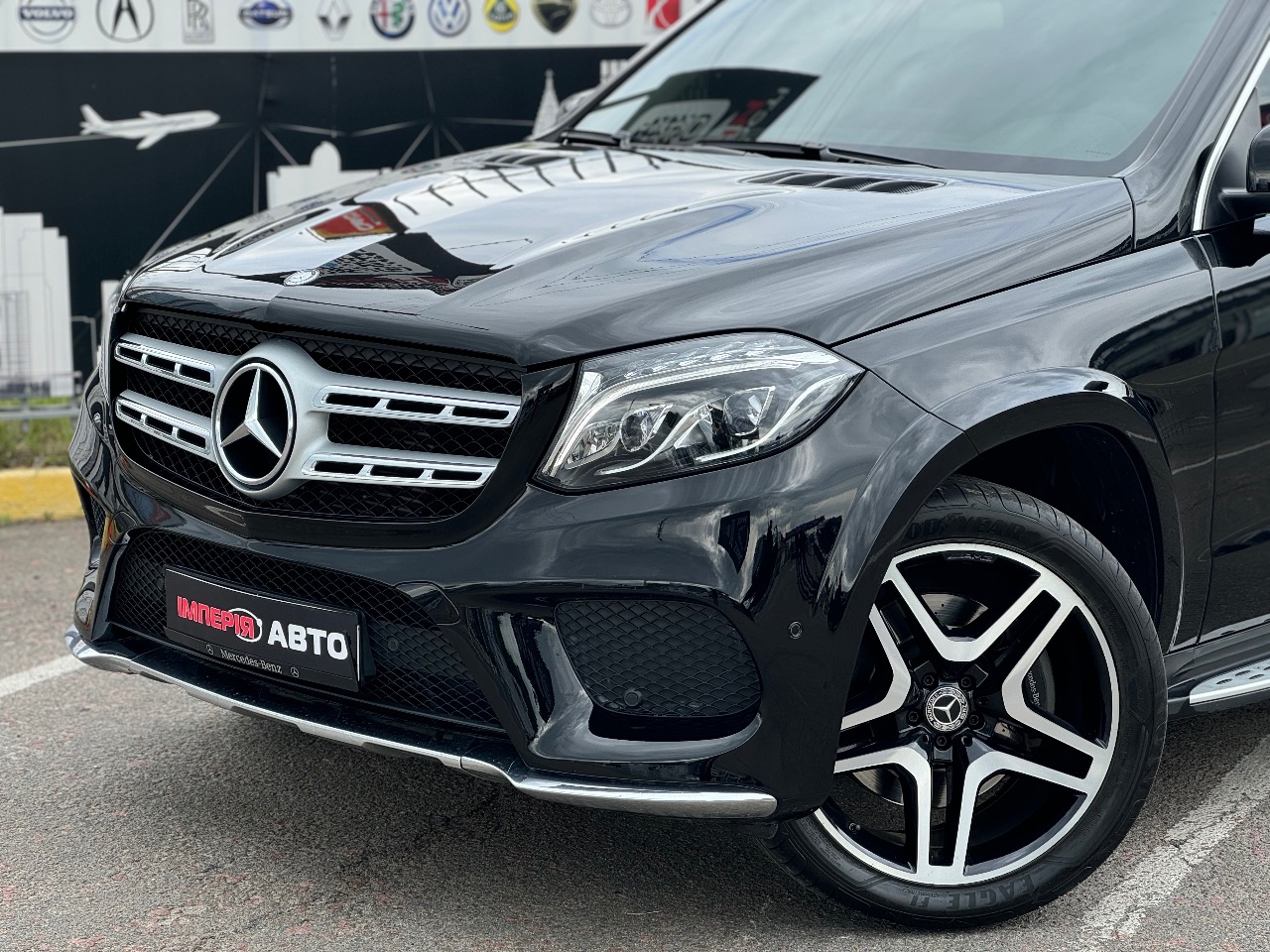 Mercedes-Benz GLS - фото 12