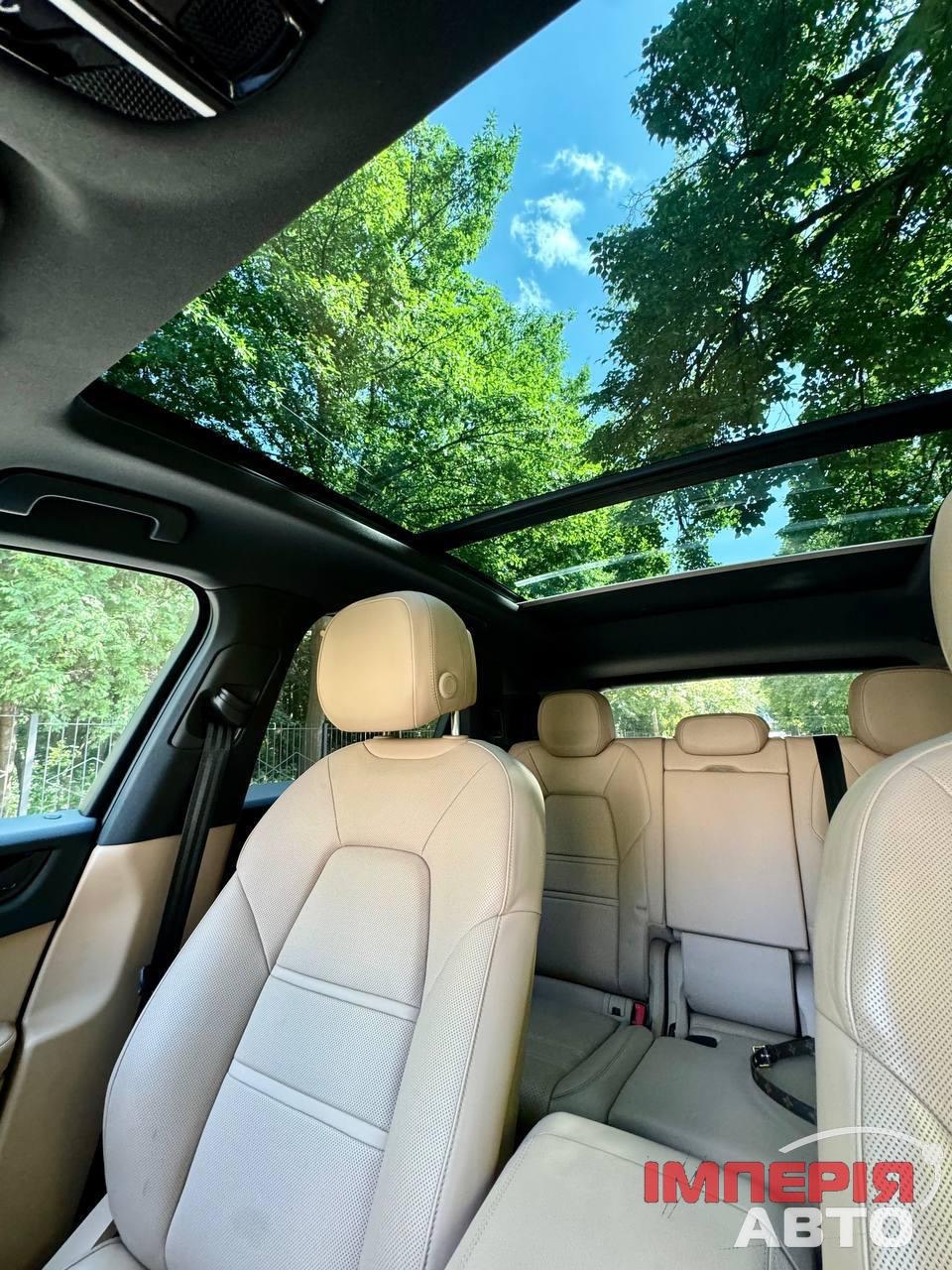 Porsche Cayenne - фото 7