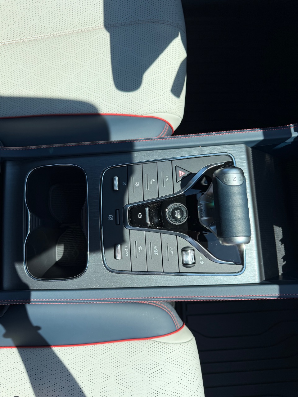 BYD Atto 3 - фото 18