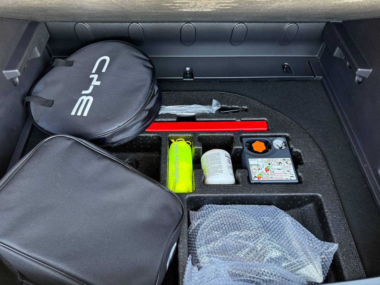 BYD Atto 3 - фото 31