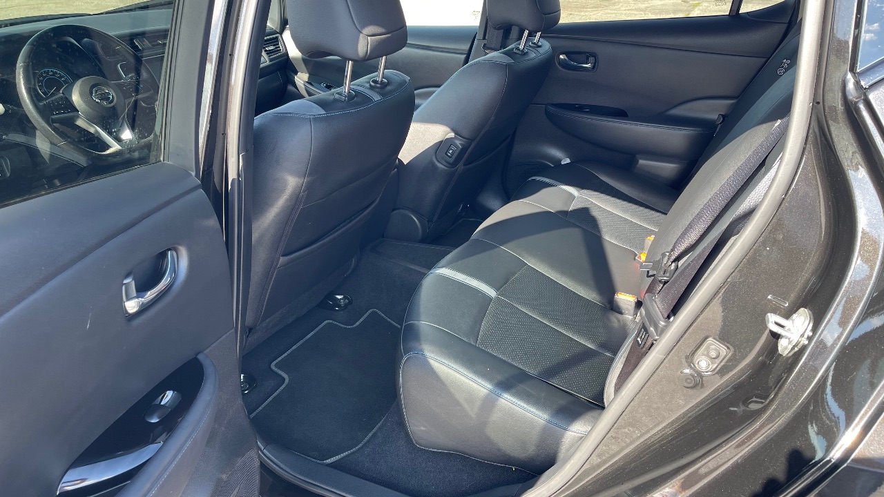 Nissan Leaf - фото 17