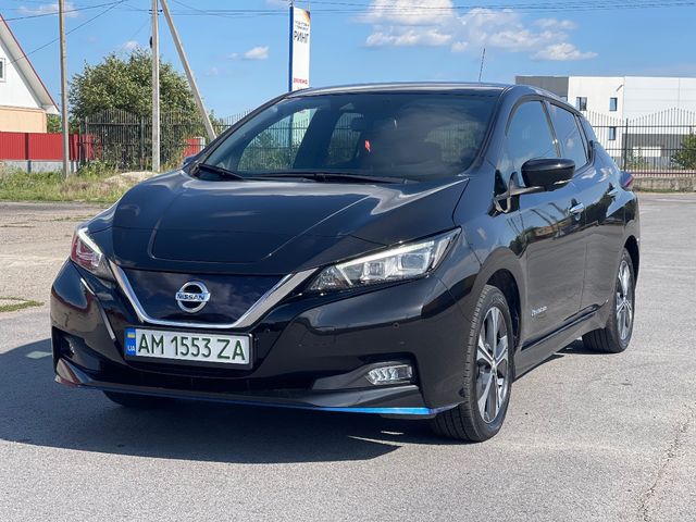 Nissan Leaf - фото 1