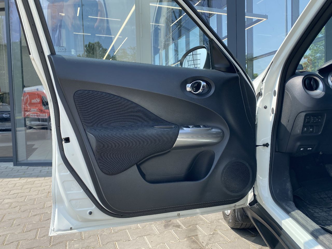Nissan Juke - фото 4