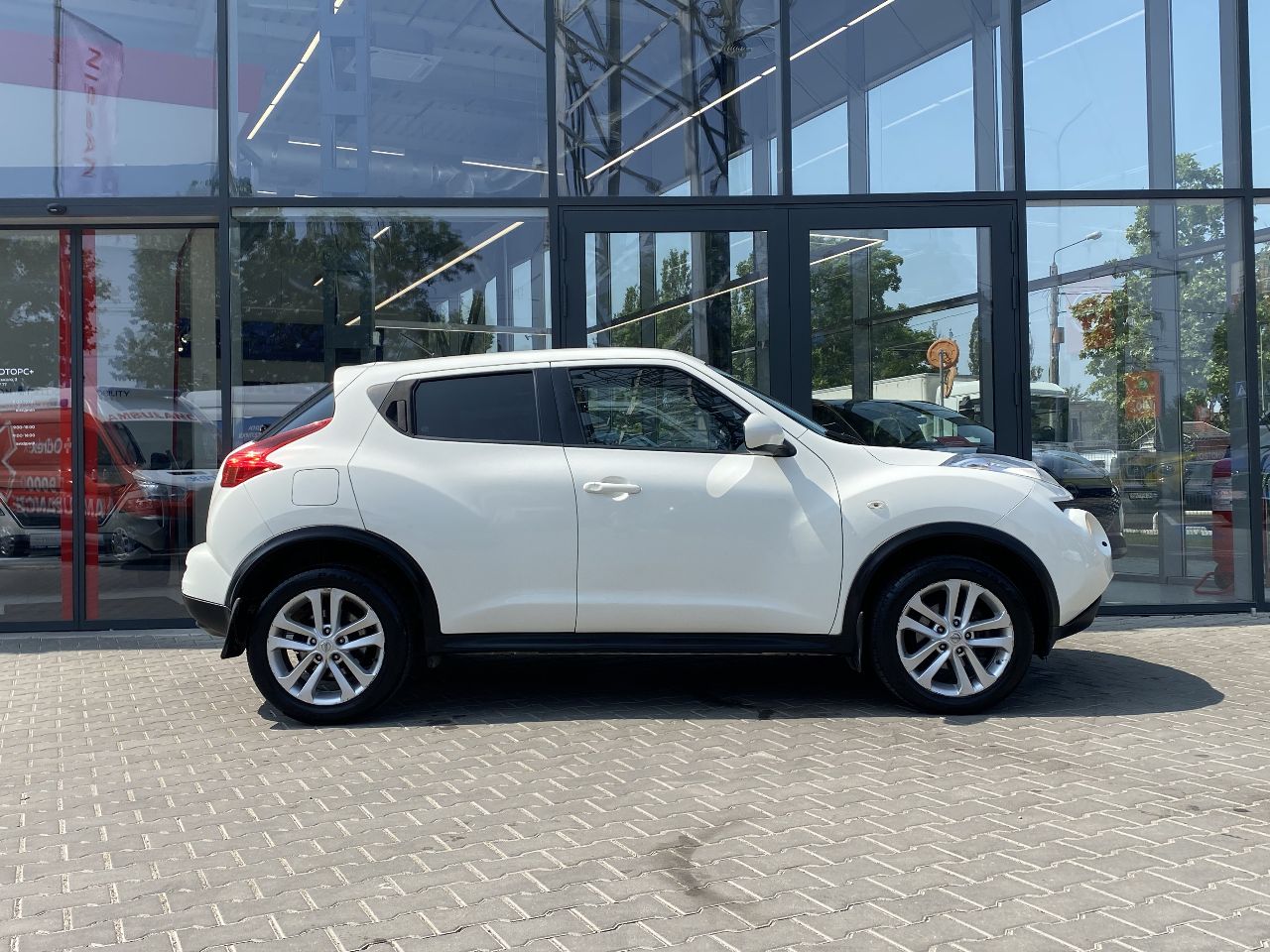 Nissan Juke - фото 7