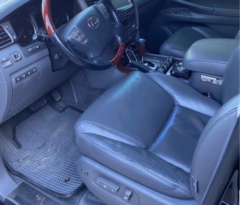 Lexus LX - фото 8