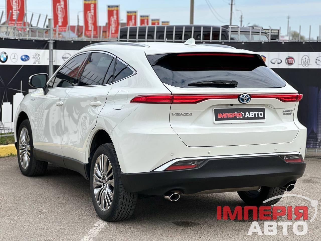 Toyota Venza - фото 1