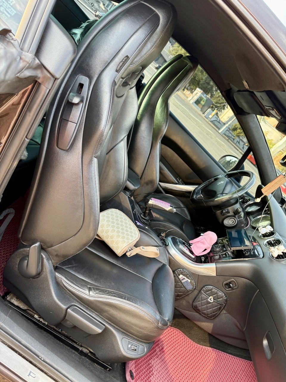 Peugeot 308 - фото 1