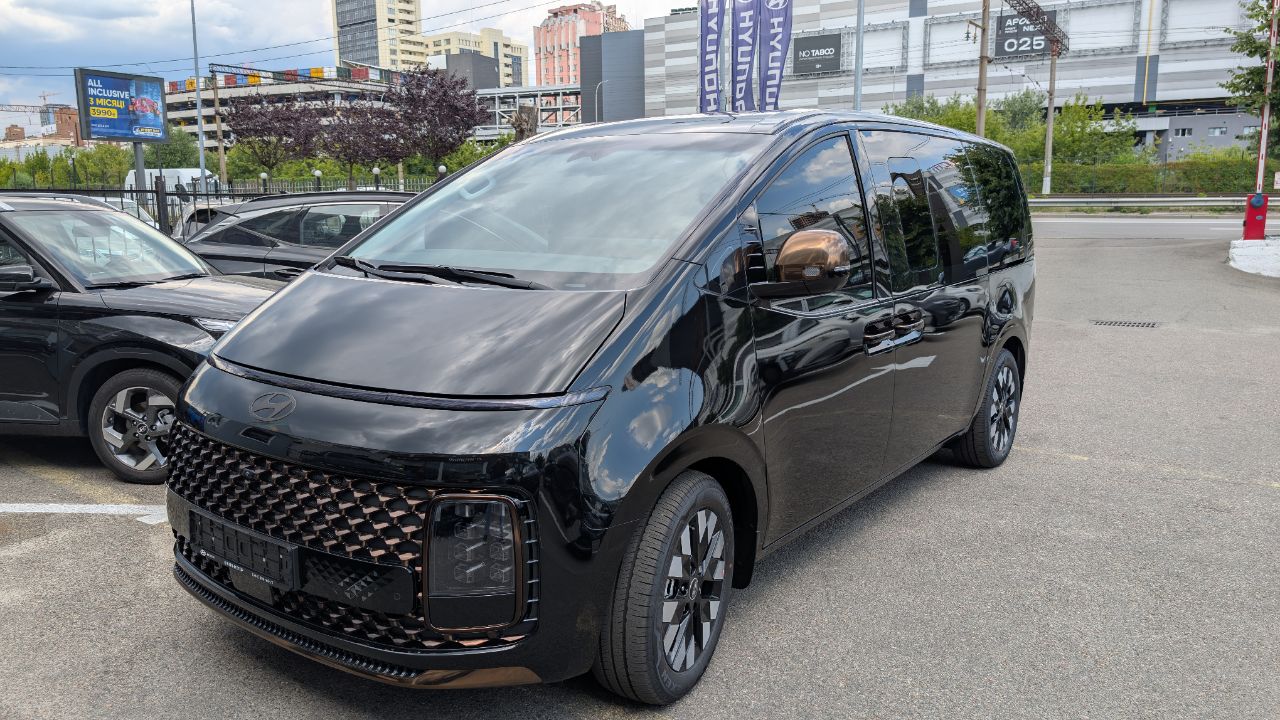 Hyundai Staria - фото 2
