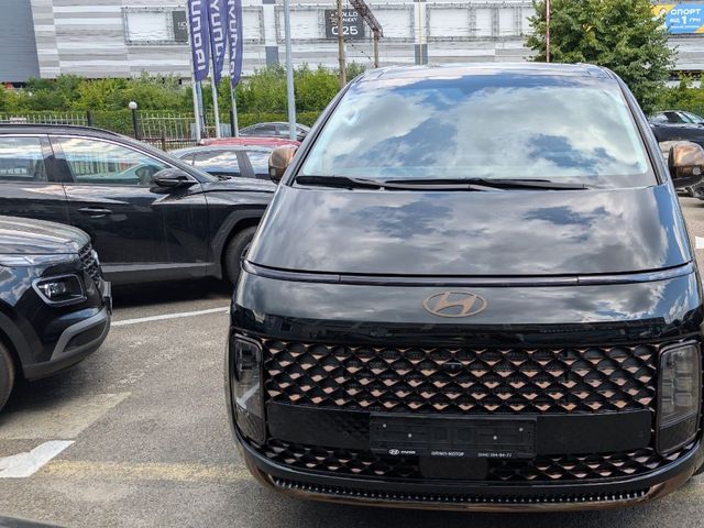 Hyundai Staria - фото 1