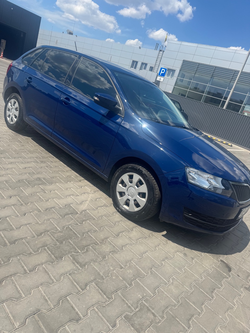 Skoda Rapid - фото 18