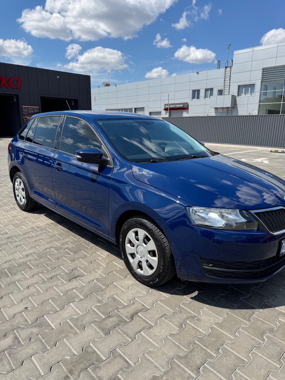 Skoda Rapid - фото 16