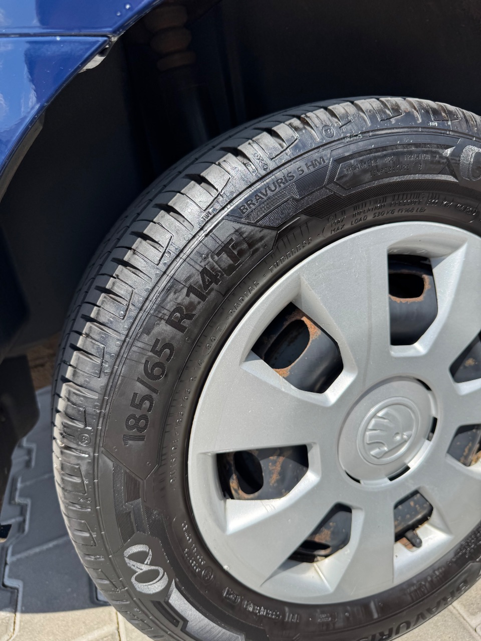 Skoda Rapid - фото 12