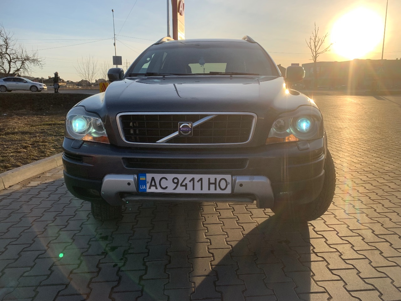 Volvo XC90 - фото 16