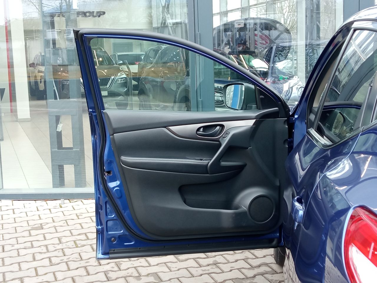 Nissan Rogue Sport - фото 8