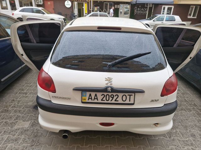 Peugeot 206 - фото 4