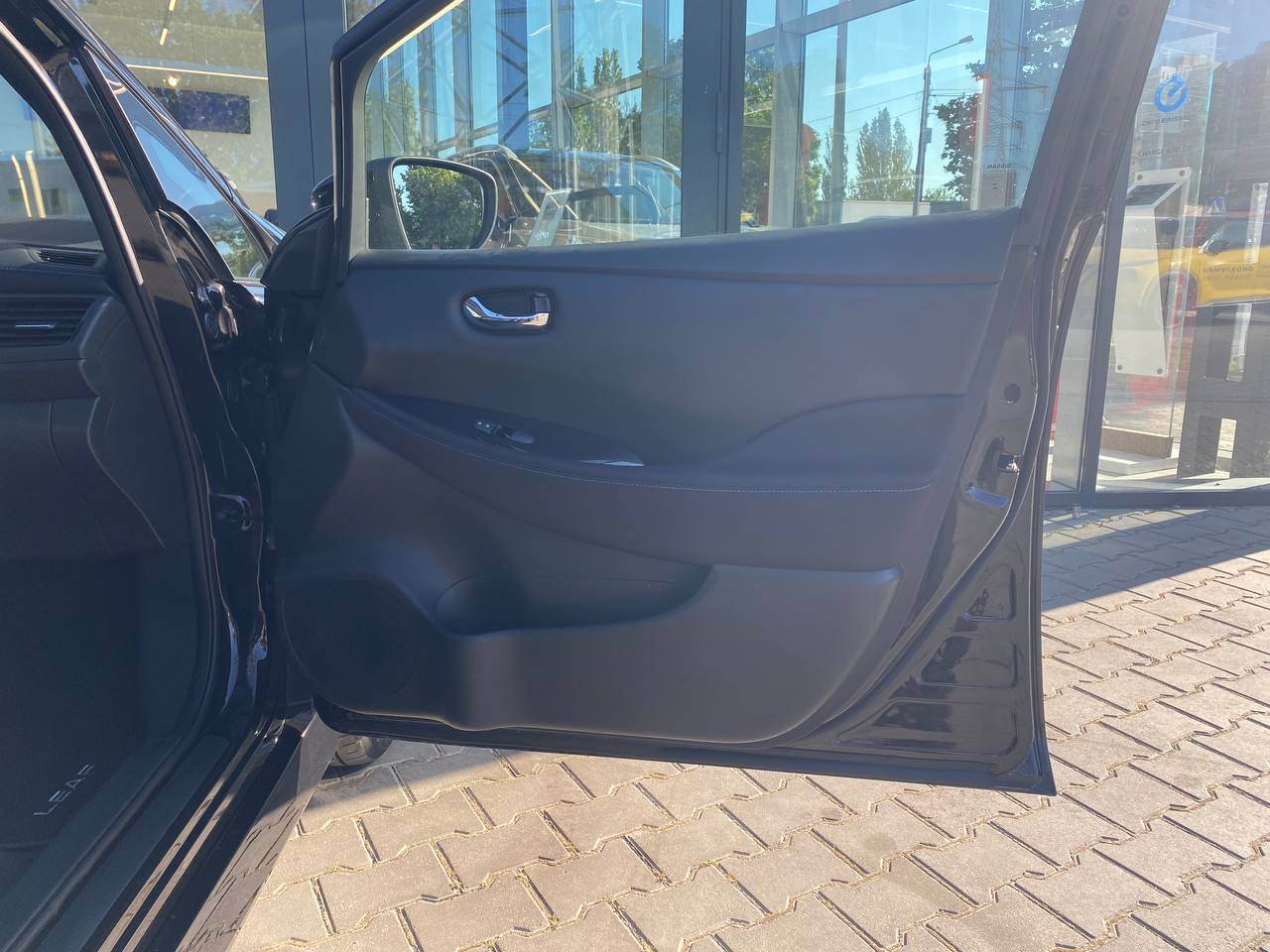 Nissan Leaf - фото 25