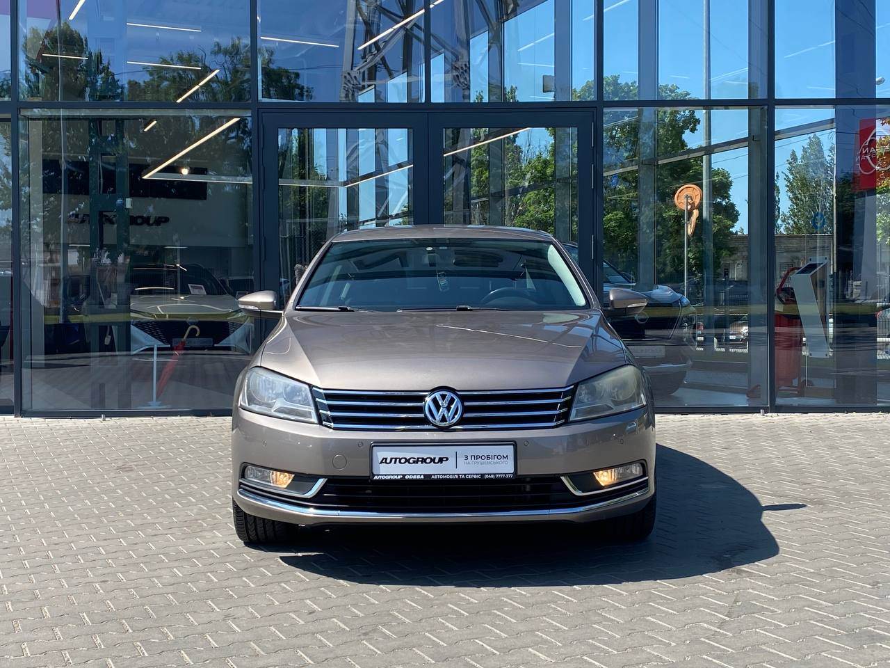 Volkswagen Passat - фото 13
