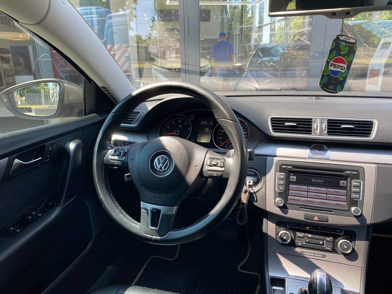 Volkswagen Passat - фото 8