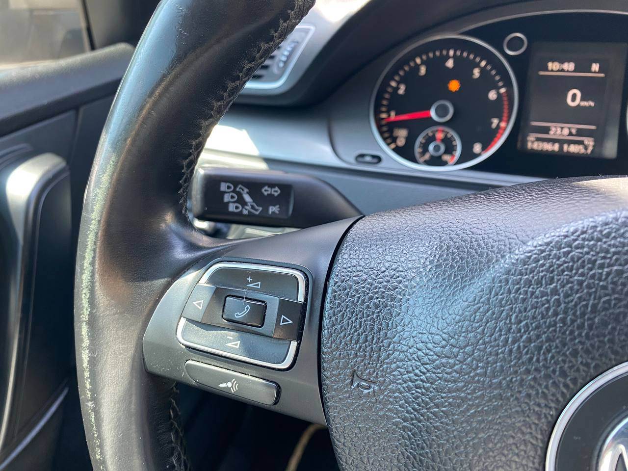 Volkswagen Passat - фото 18