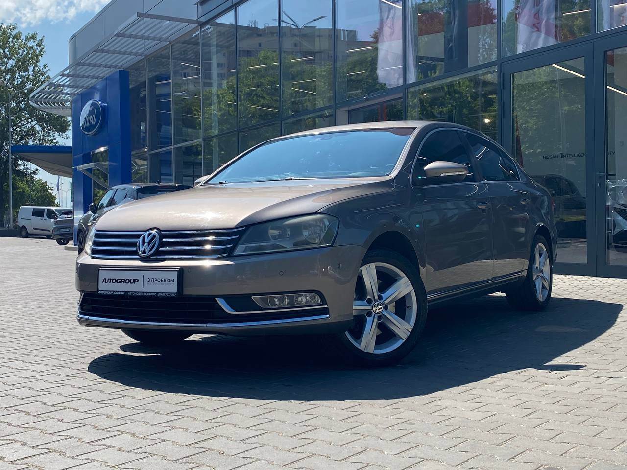 Volkswagen Passat - фото 24
