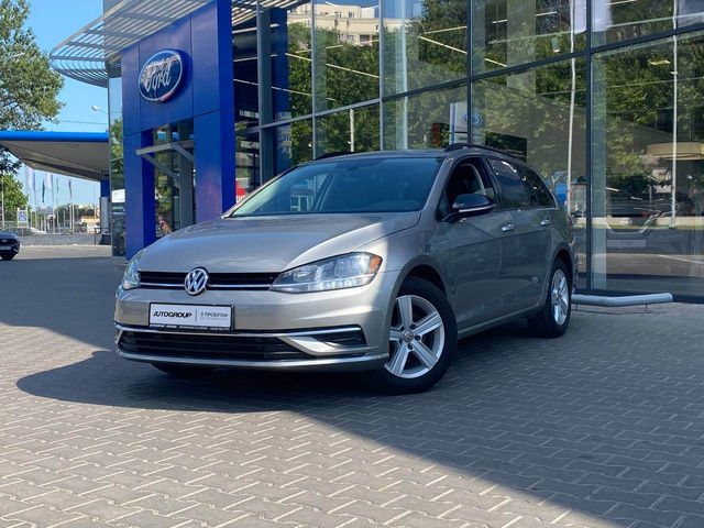 Volkswagen Golf - фото 2