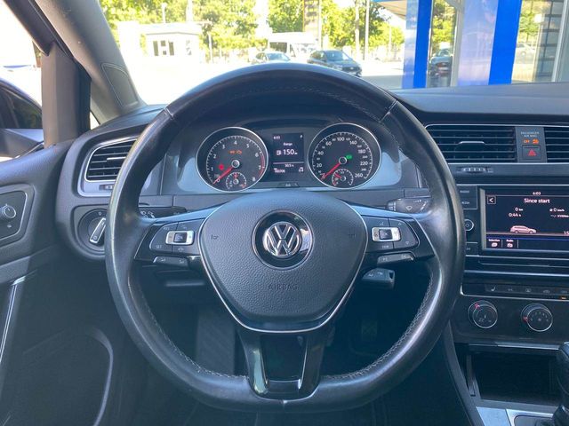 Volkswagen Golf - фото 4