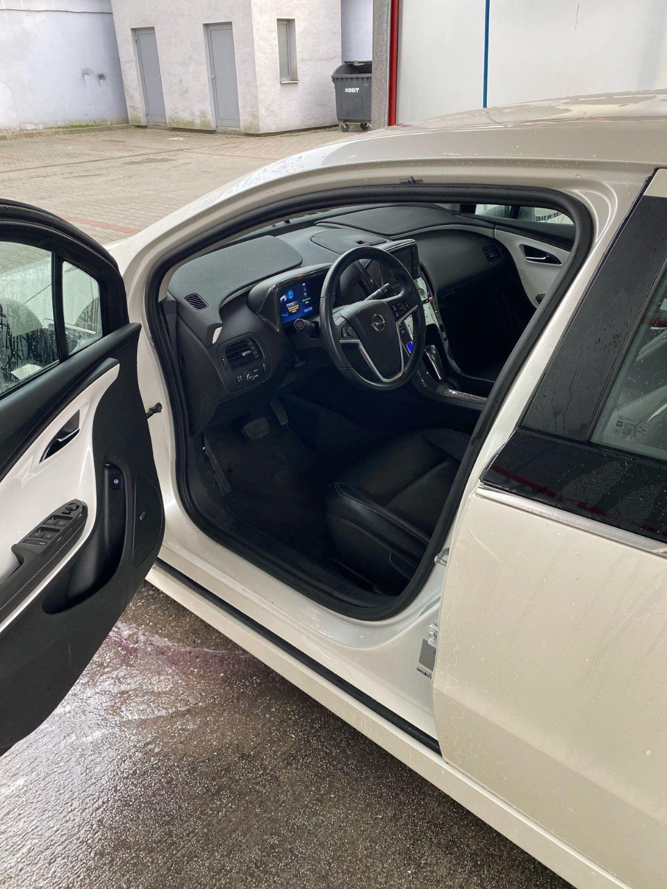 Opel Ampera - фото 10