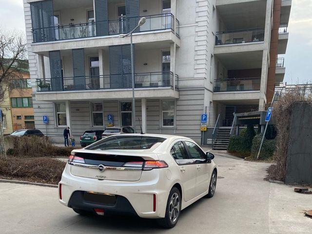 Opel Ampera - фото 5