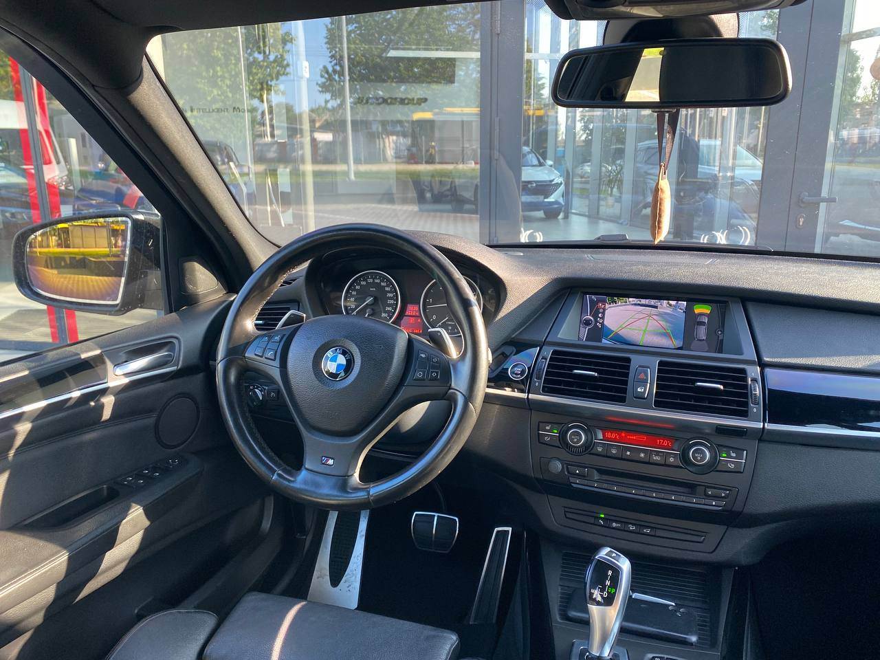 BMW X5 - фото 12
