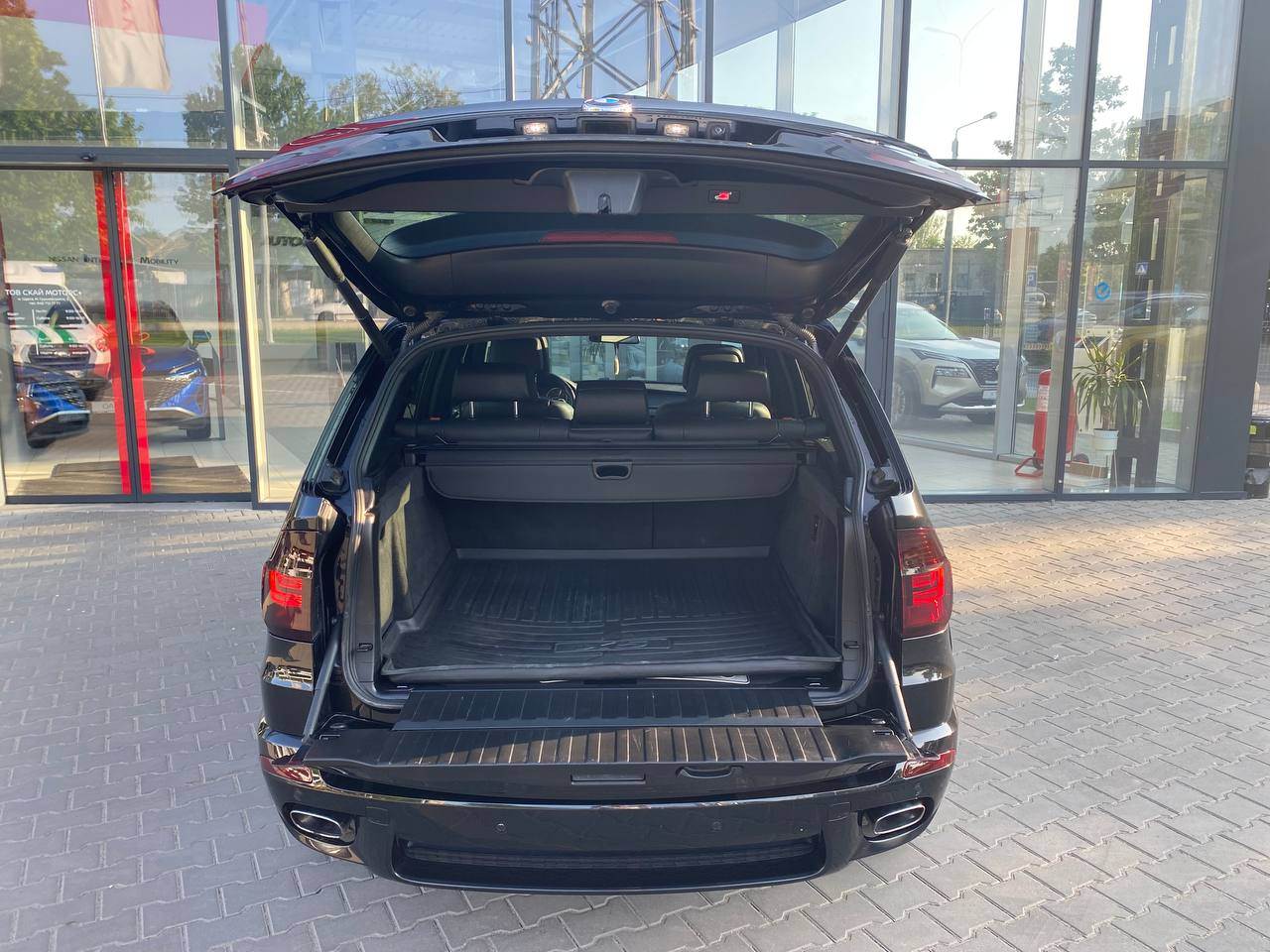 BMW X5 - фото 8