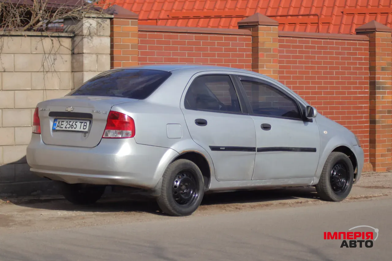Chevrolet Aveo - фото 3