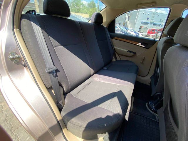 Chevrolet Aveo - фото 2