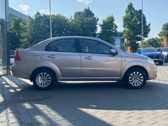 Chevrolet Aveo - фото 3