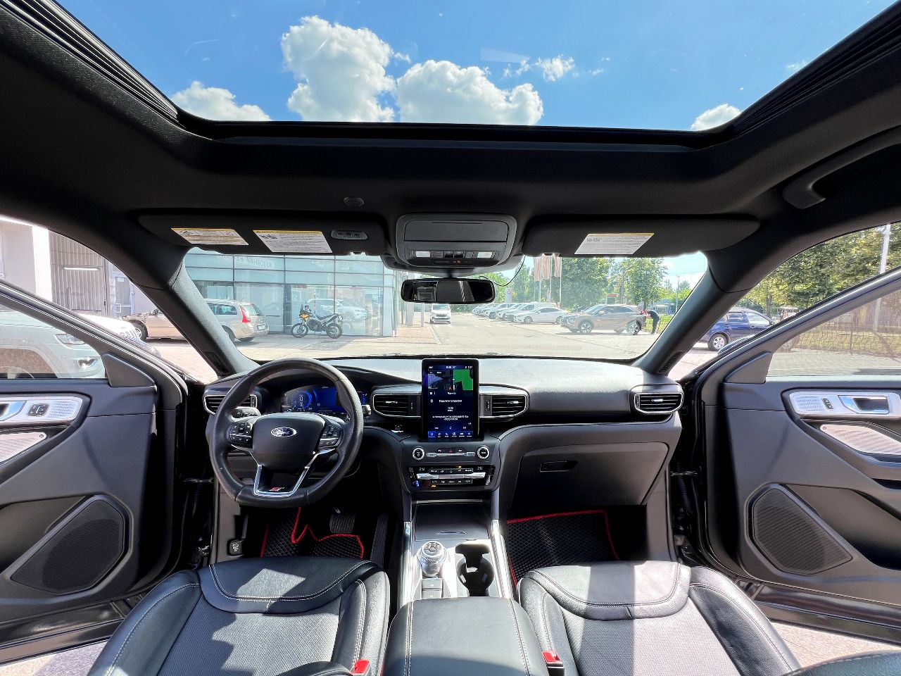 Ford Explorer - фото 36