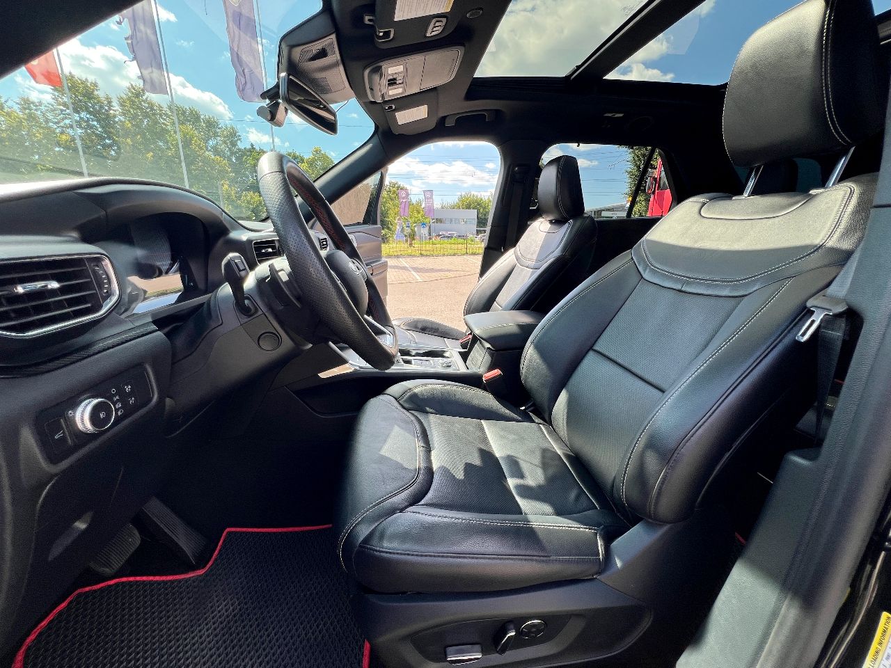 Ford Explorer - фото 18