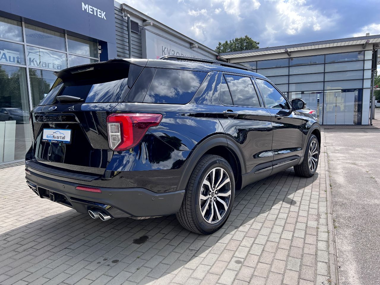 Ford Explorer - фото 10