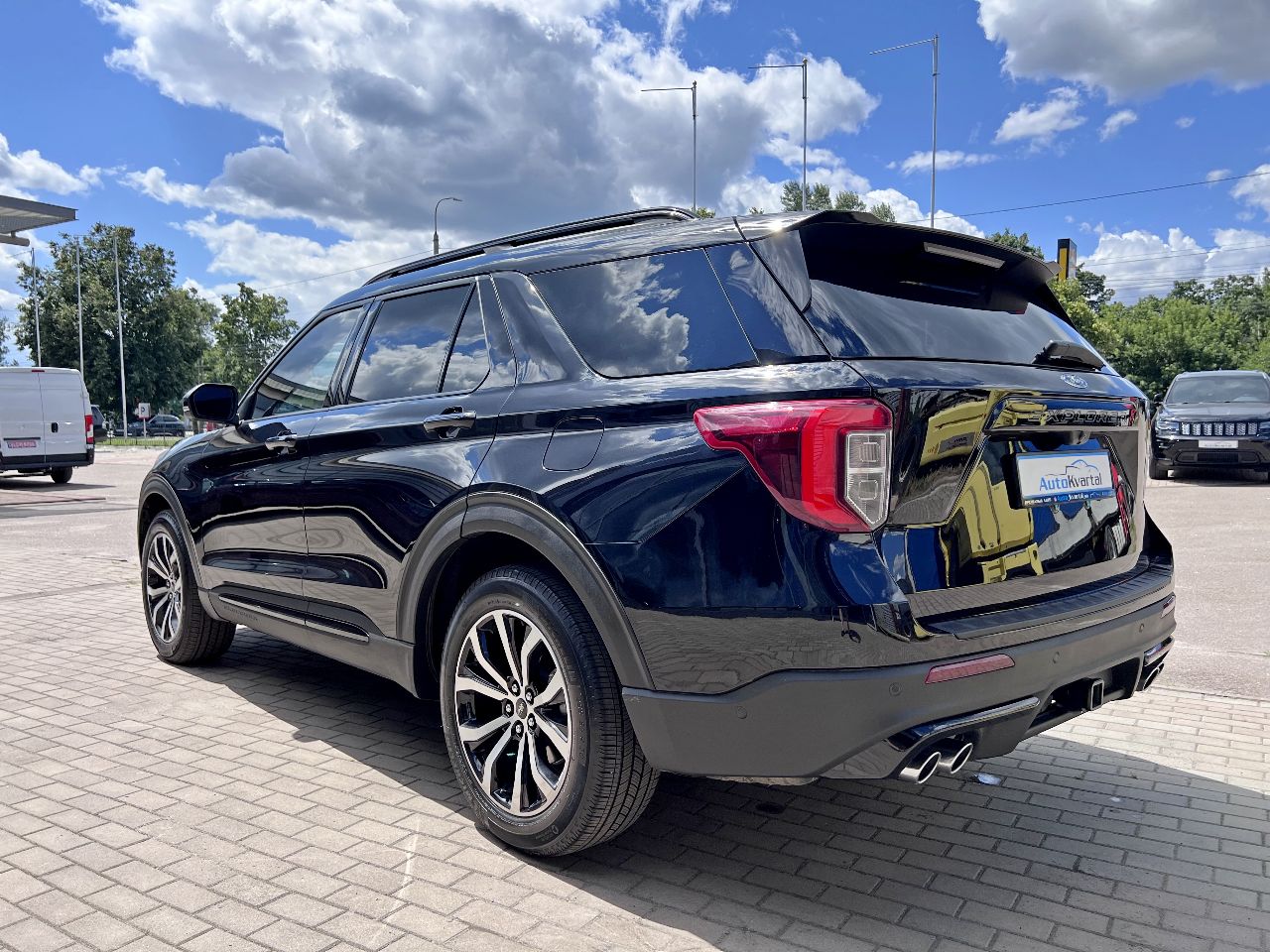 Ford Explorer - фото 6