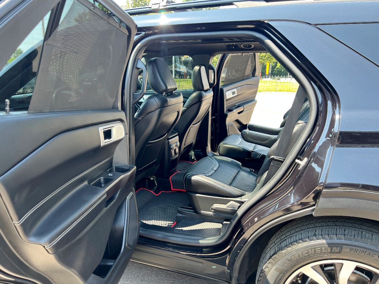 Ford Explorer - фото 39