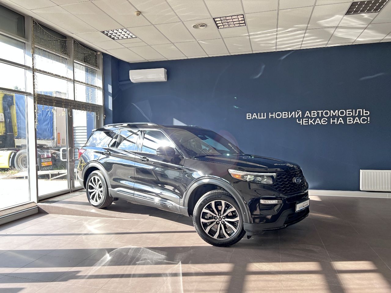 Ford Explorer - фото 4