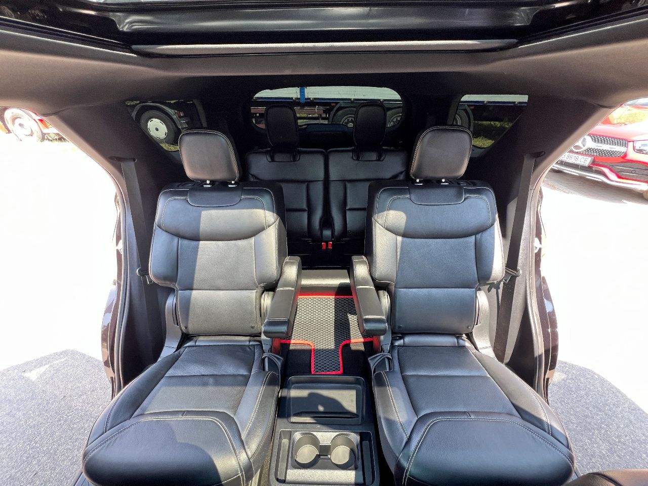 Ford Explorer - фото 46