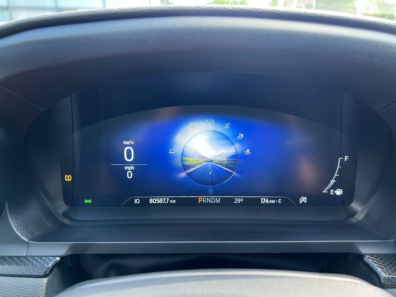 Ford Explorer - фото 23