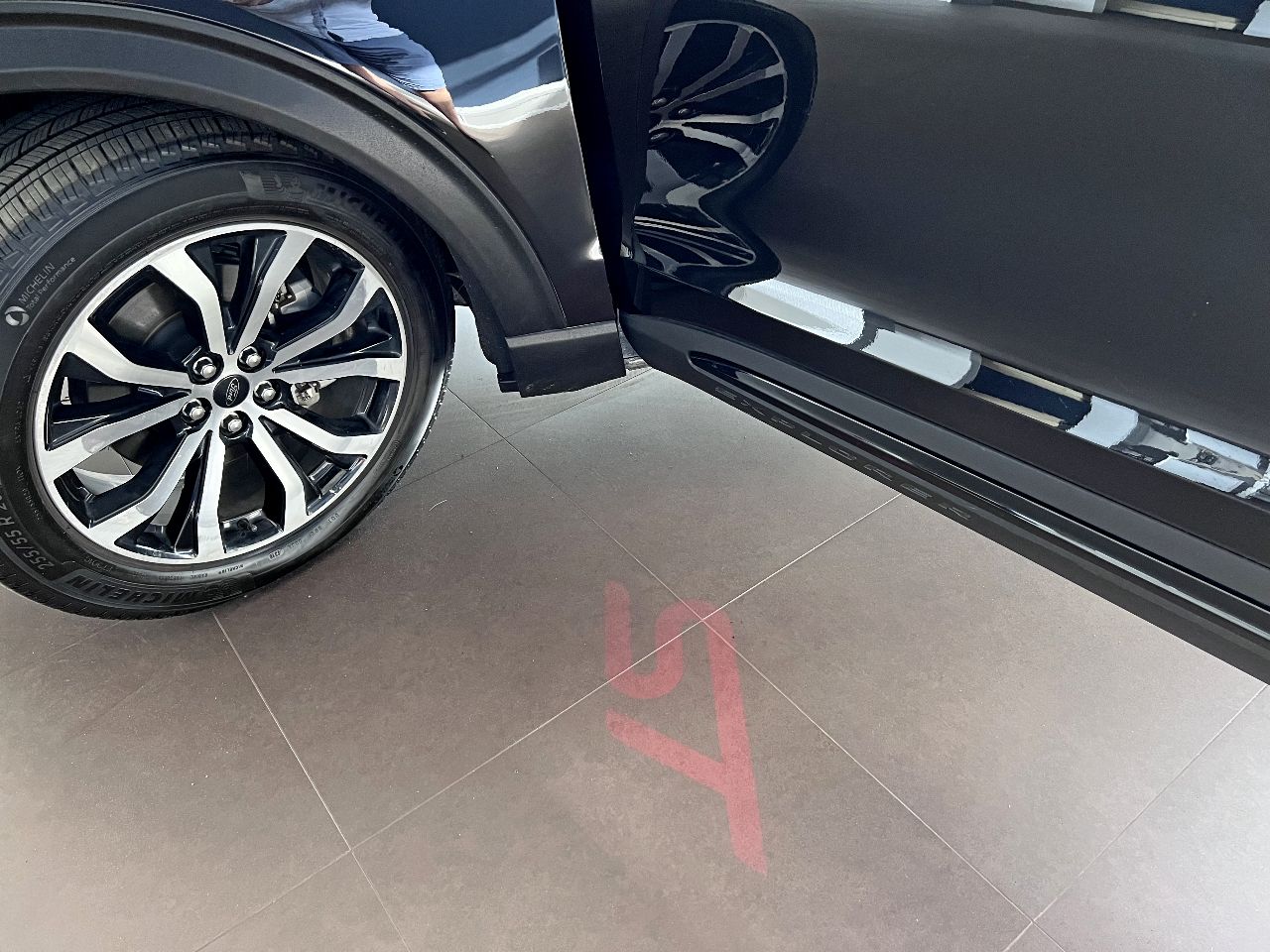 Ford Explorer - фото 52