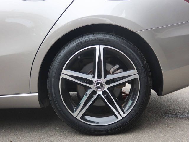 Mercedes-Benz A-Класс - зображення 4