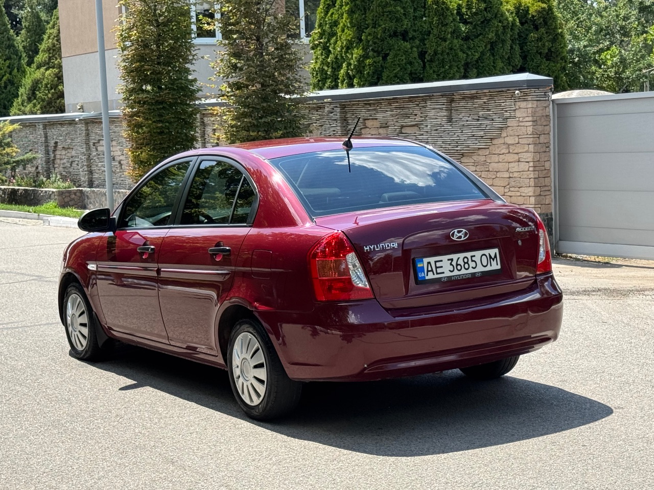 Hyundai Accent - фото 3