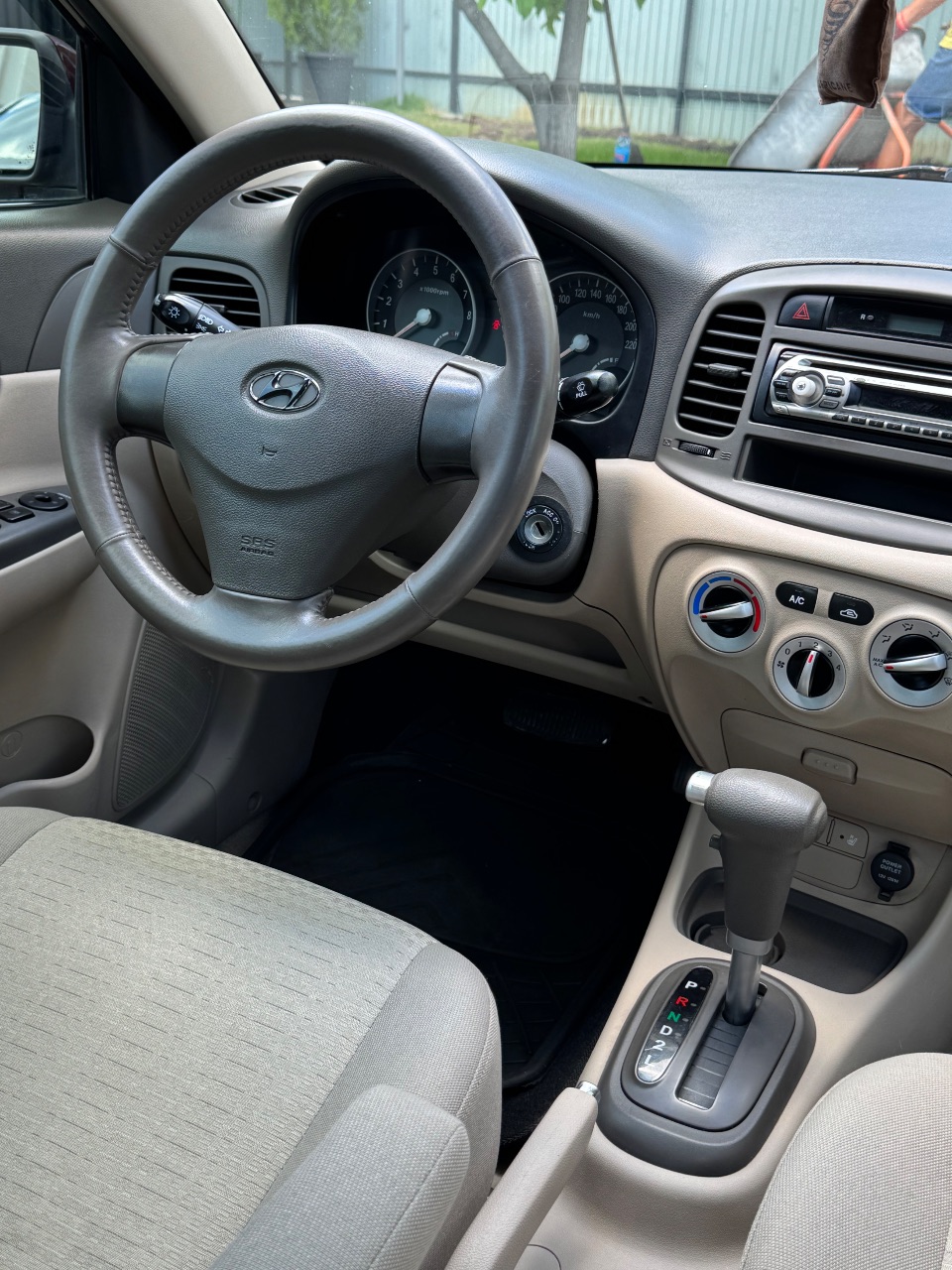 Hyundai Accent - фото 4