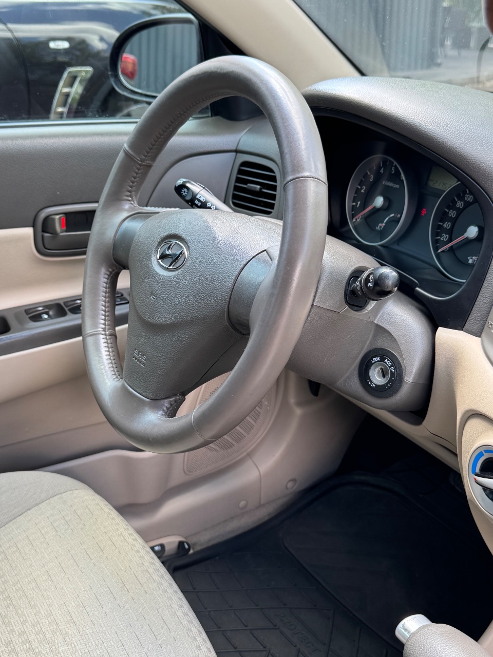 Hyundai Accent - фото 2